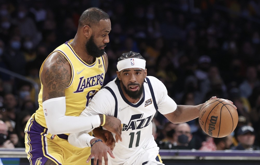 关于纽约尼克斯训练开放日；今夜单刀错失引欢呼；欧篮联在即；阵容厚度经受考验的信息